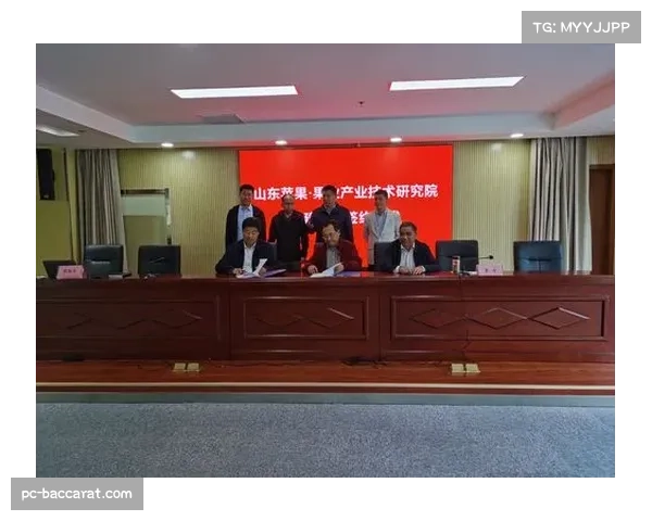 比利·简·金杯创新精神与科技企业价值共鸣 合作探索体技融合 比利·简·金杯创新精神与科技企业价值共鸣 合作探索体技融合