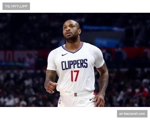 魔术111-109险胜快船 班凯罗26+14+8准三双展现全能身手